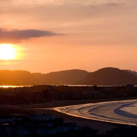 Reformado, A 2Min De Playa, En La Mejor Zona. Apartman Laredo Kültér fotó