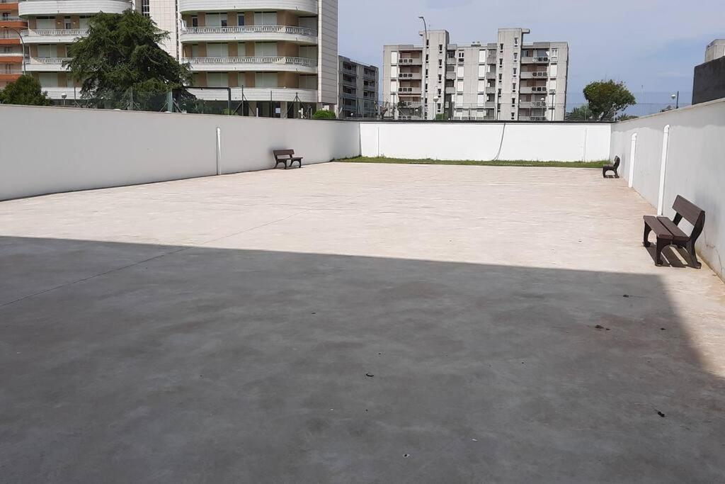 Reformado, A 2Min De Playa, En La Mejor Zona. Apartman Laredo Kültér fotó